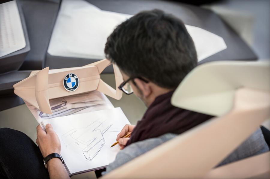  BMW Vision Next 100 2016 года  (фото 40 из 157)